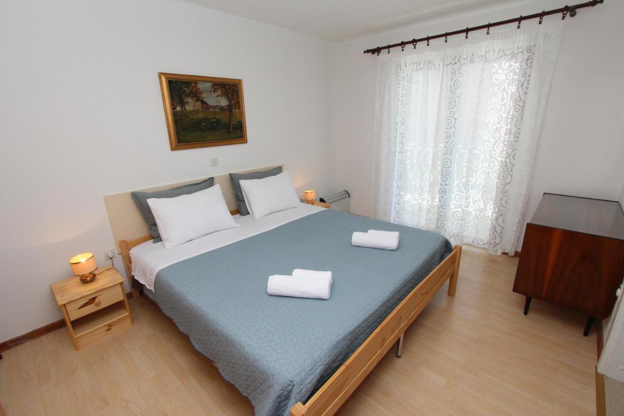 Apartments Knezovic Rovinj Exterior photo