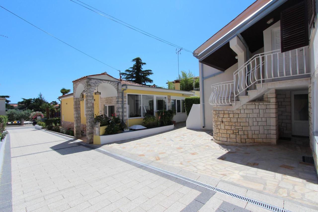 Apartments Knezovic Rovinj Exterior photo