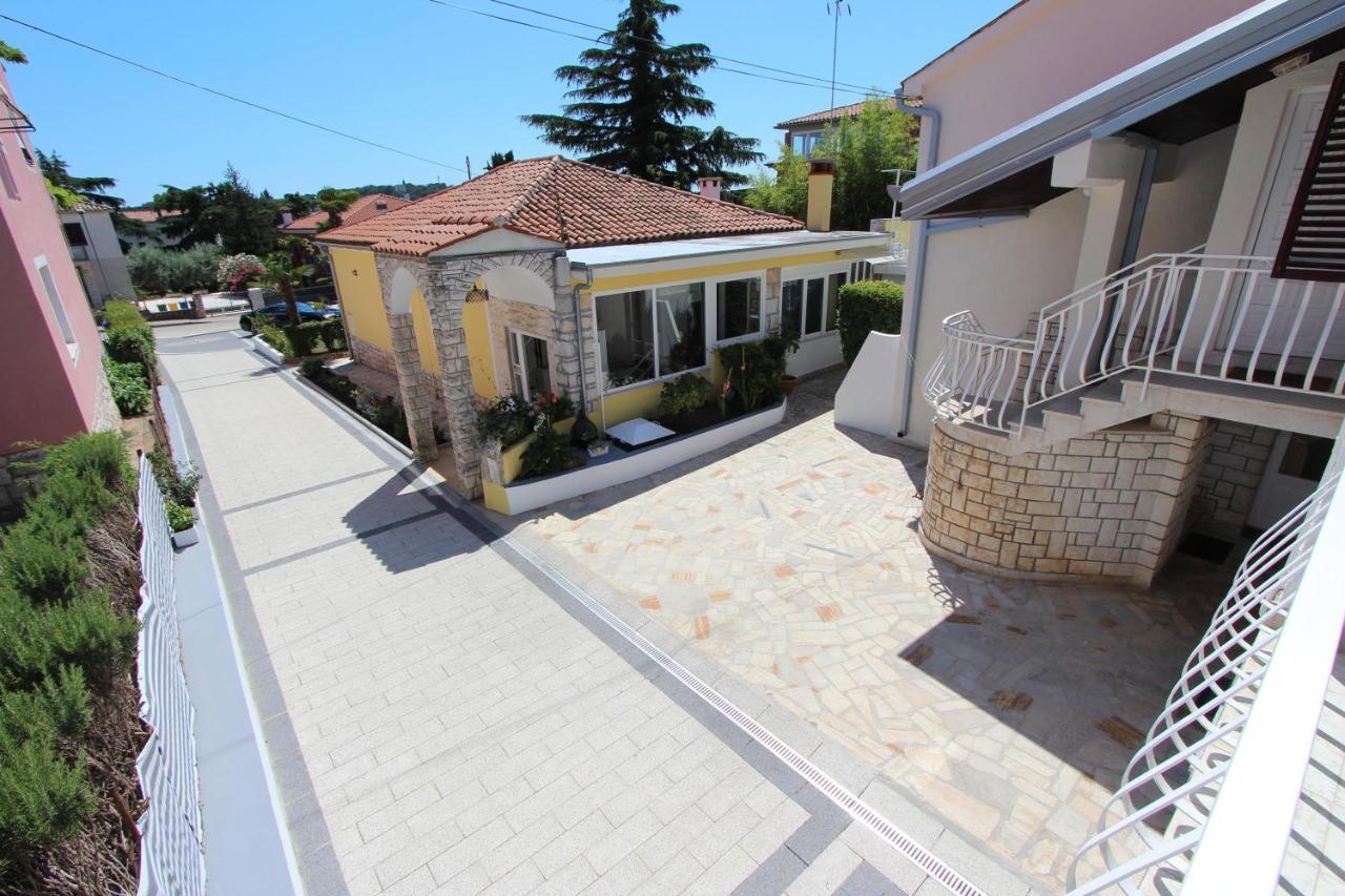 Apartments Knezovic Rovinj Exterior photo
