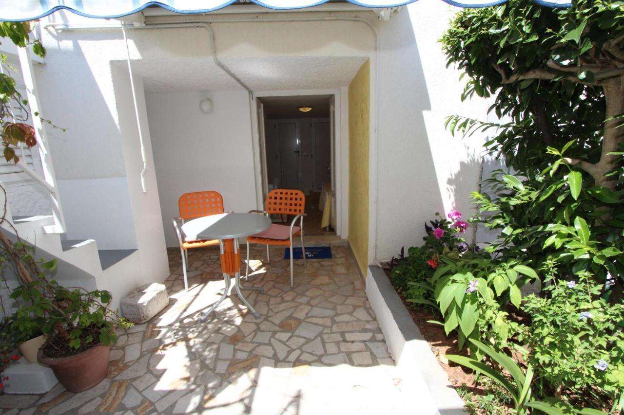 Apartments Knezovic Rovinj Exterior photo