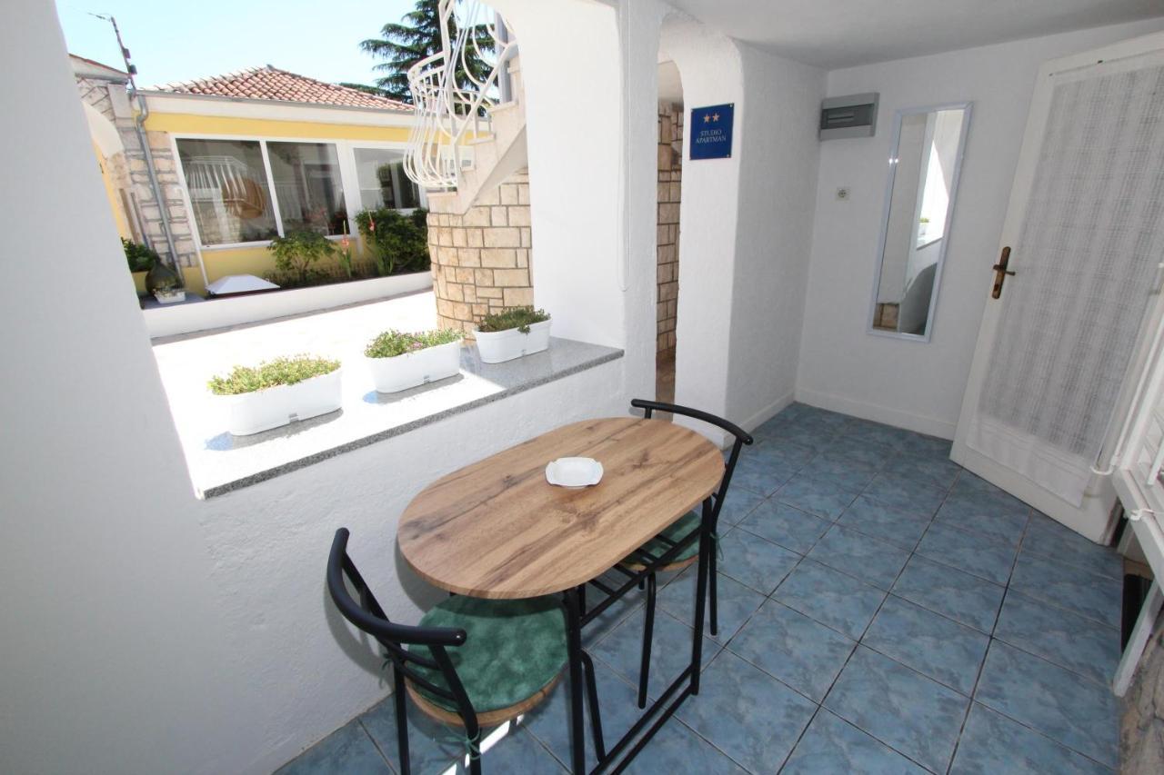Apartments Knezovic Rovinj Exterior photo