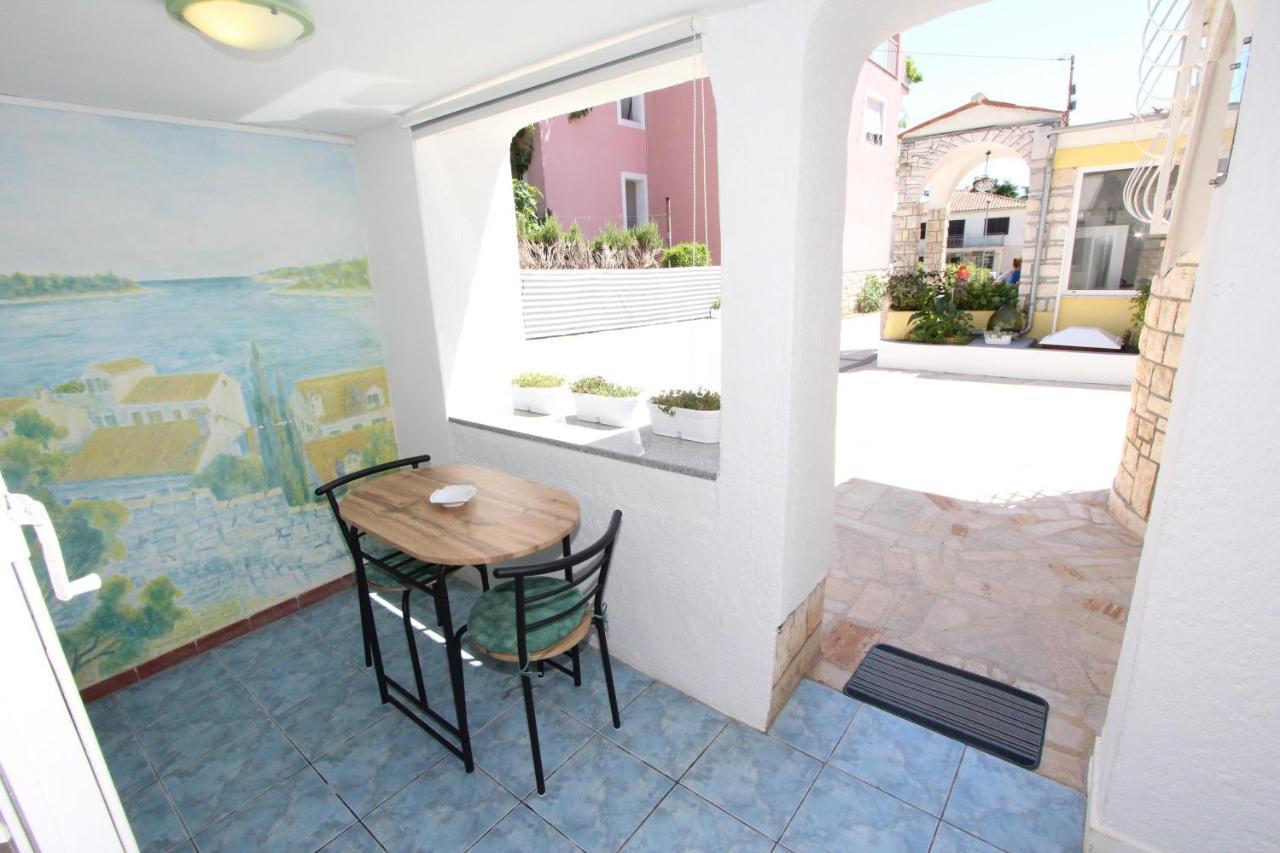 Apartments Knezovic Rovinj Exterior photo