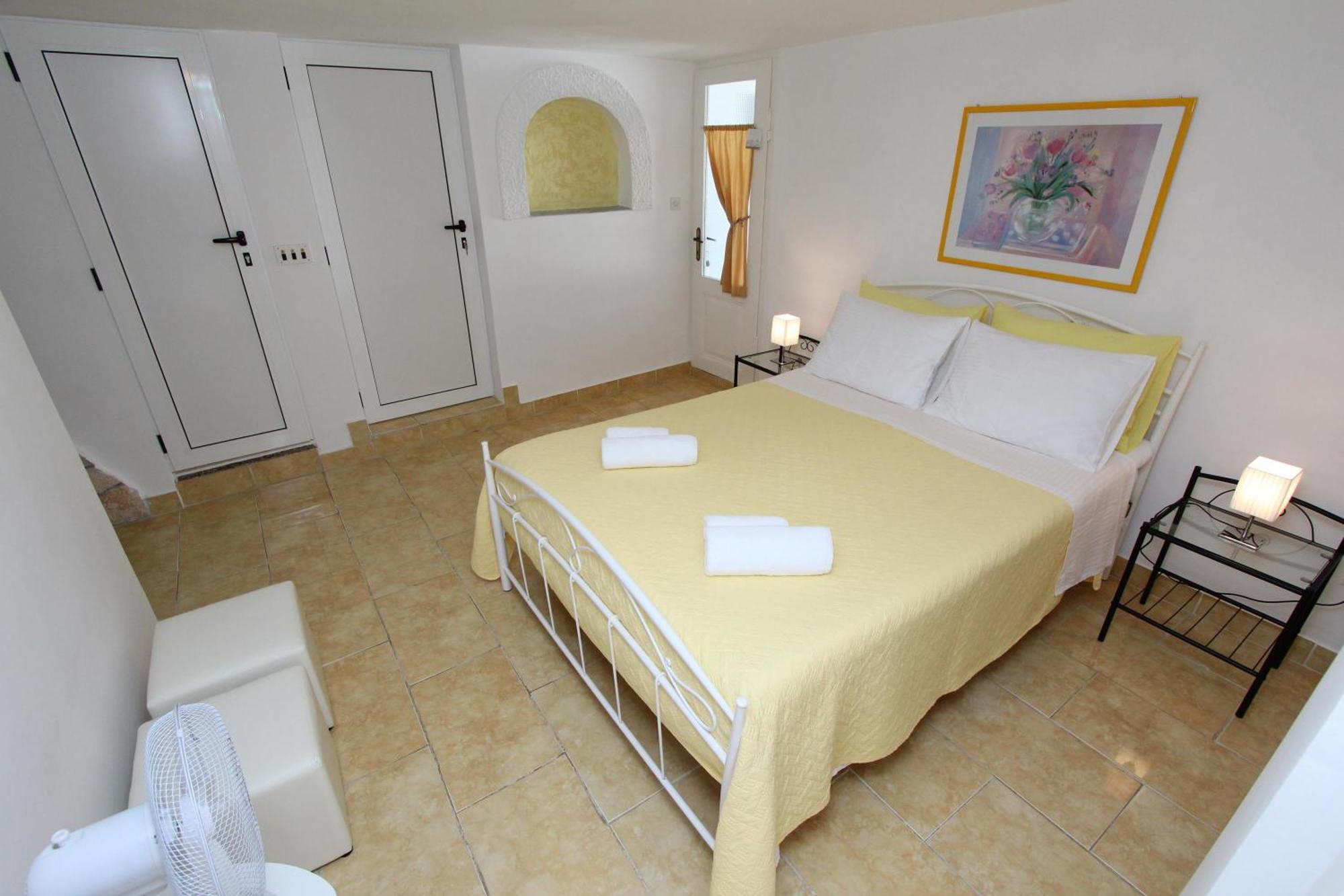 Apartments Knezovic Rovinj Room photo