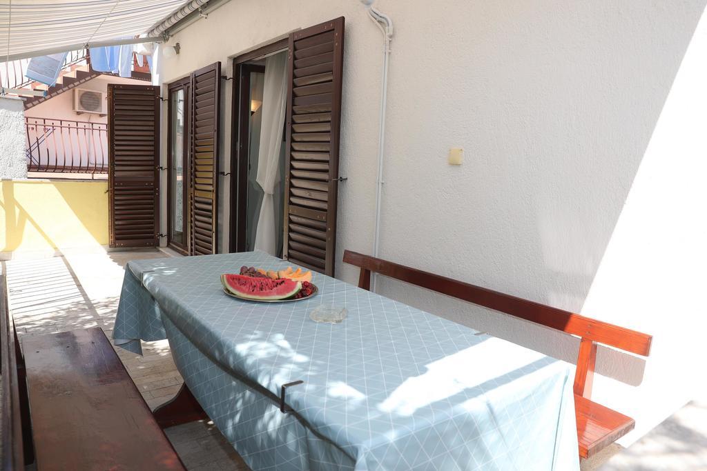 Apartments Knezovic Rovinj Room photo